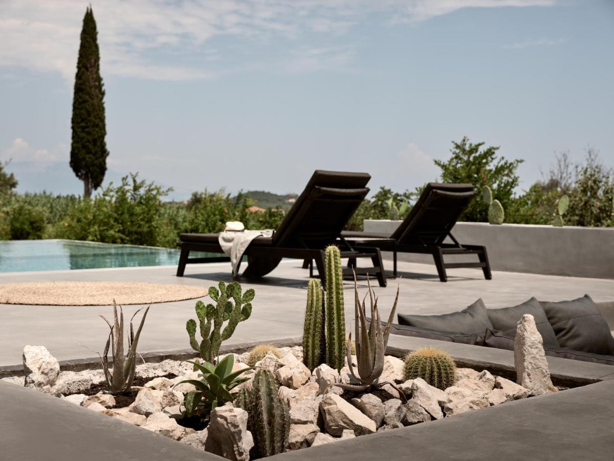 Yliessa - Luxury Pool Villa Surrounded By Nature Drakas ภายนอก รูปภาพ
